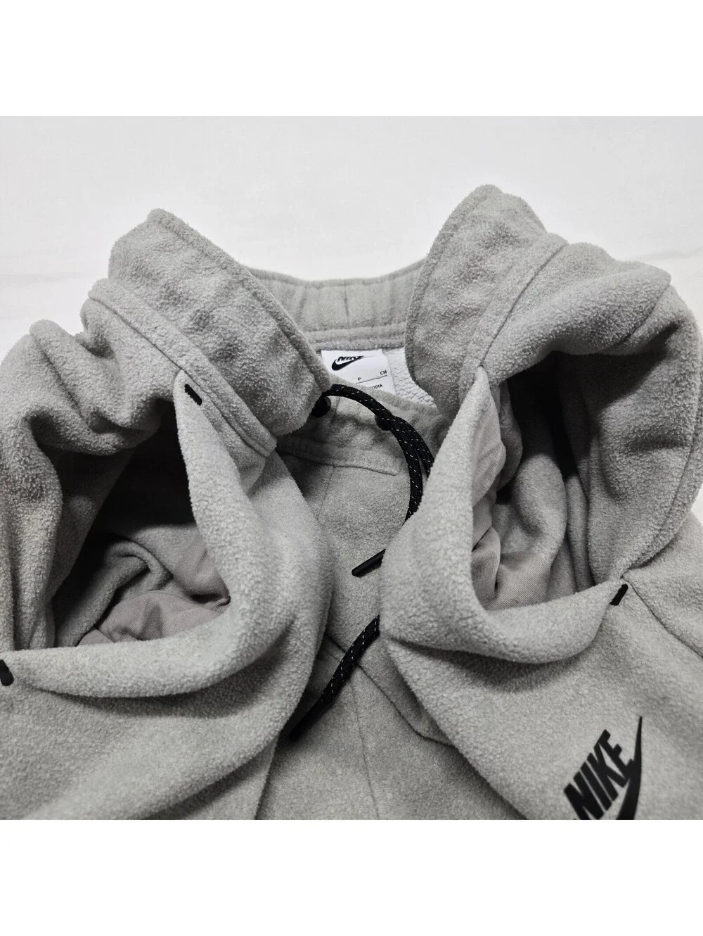 EUC Men's SMALL Nike Tech Fleece Winter Joggers Grey Logo Sweatpants DQ4808-016